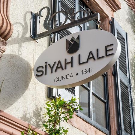 Siyah Lale Cunda 1841 (Adults Only) Hotel Аявали Екстериор снимка