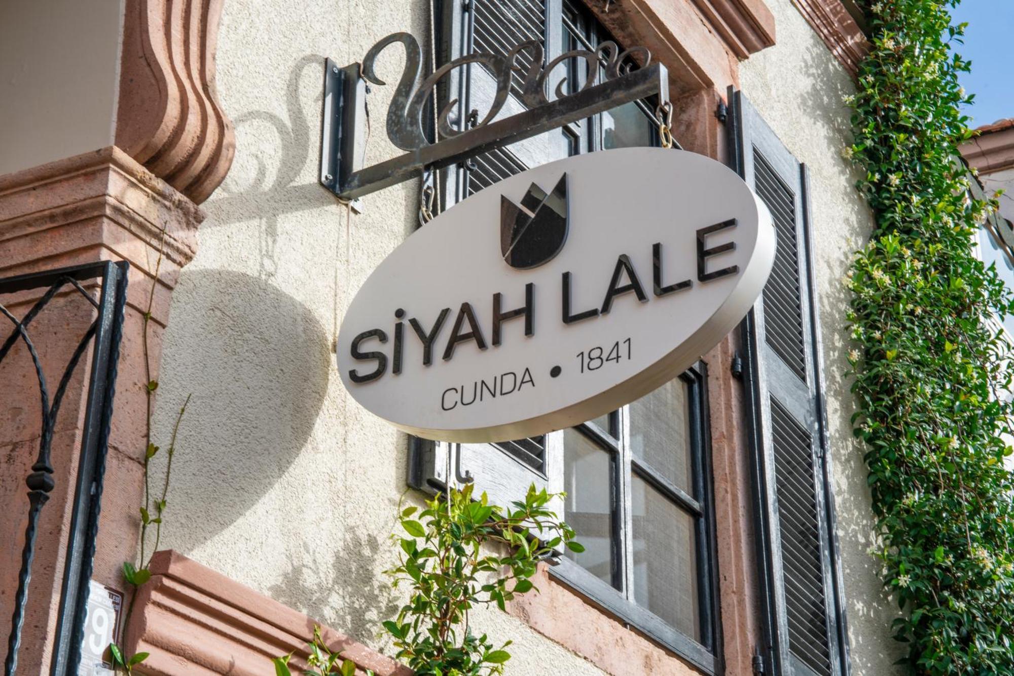 Siyah Lale Cunda 1841 (Adults Only) Hotel Аявали Екстериор снимка