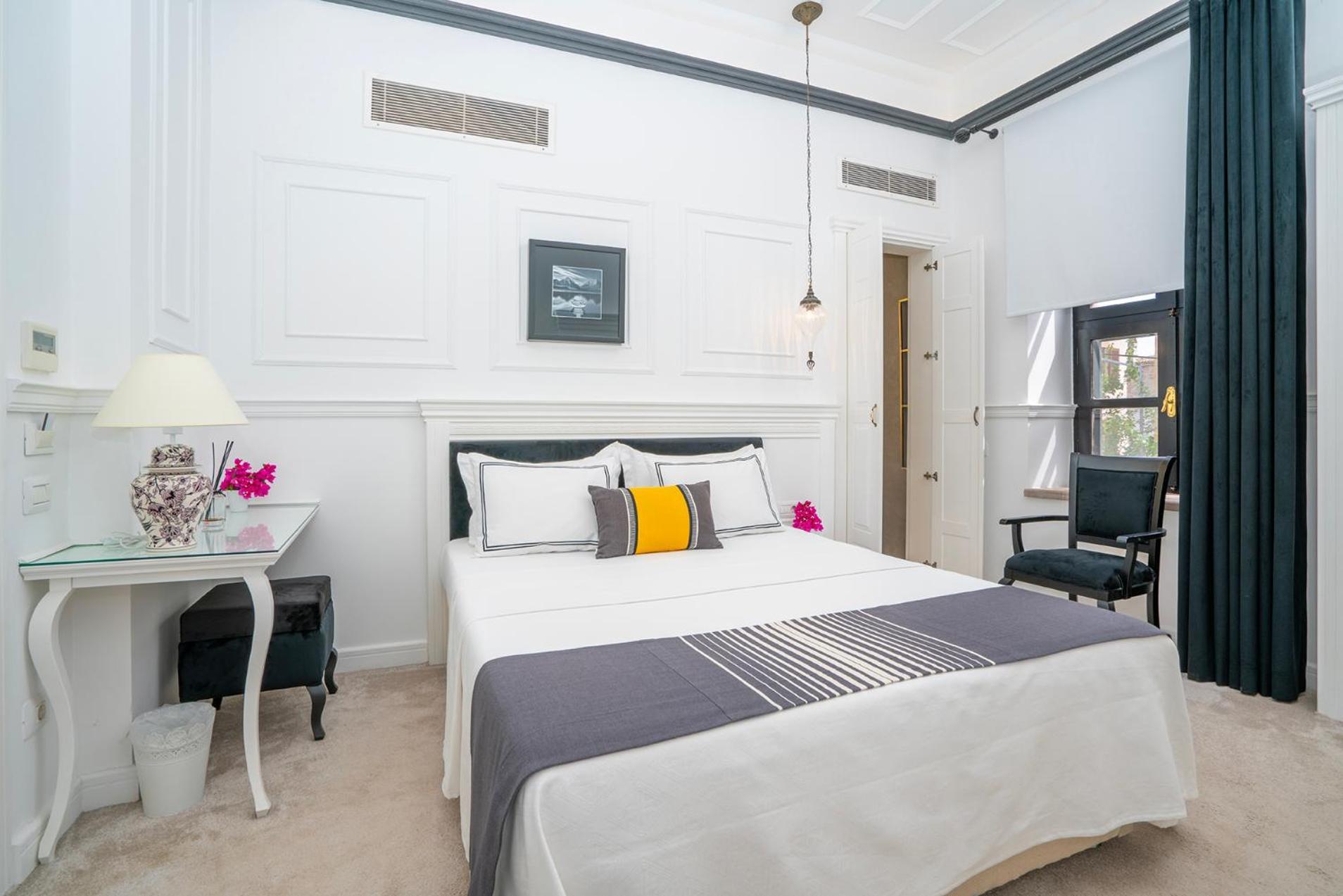Siyah Lale Cunda 1841 (Adults Only) Hotel Аявали Екстериор снимка