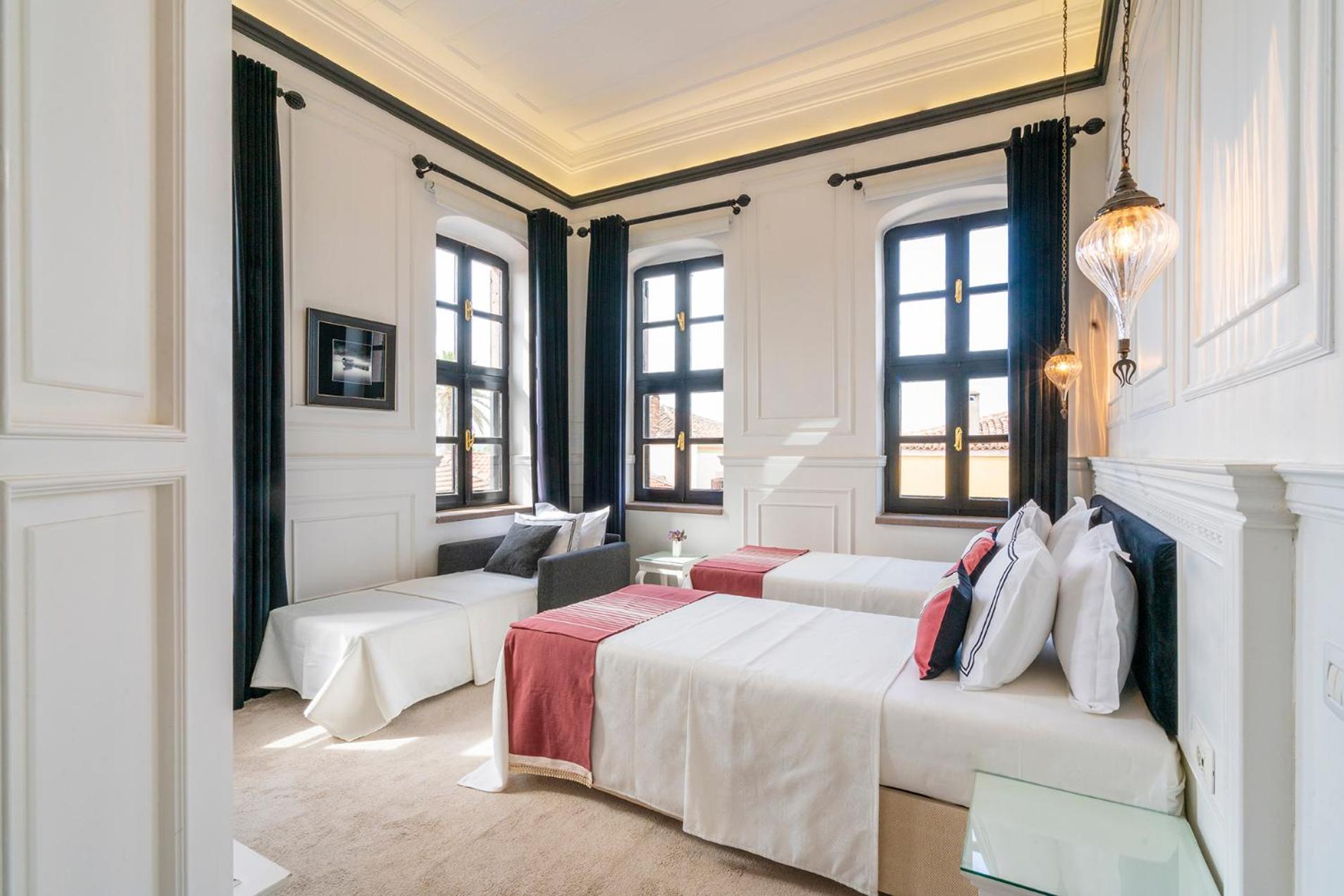 Siyah Lale Cunda 1841 (Adults Only) Hotel Аявали Екстериор снимка