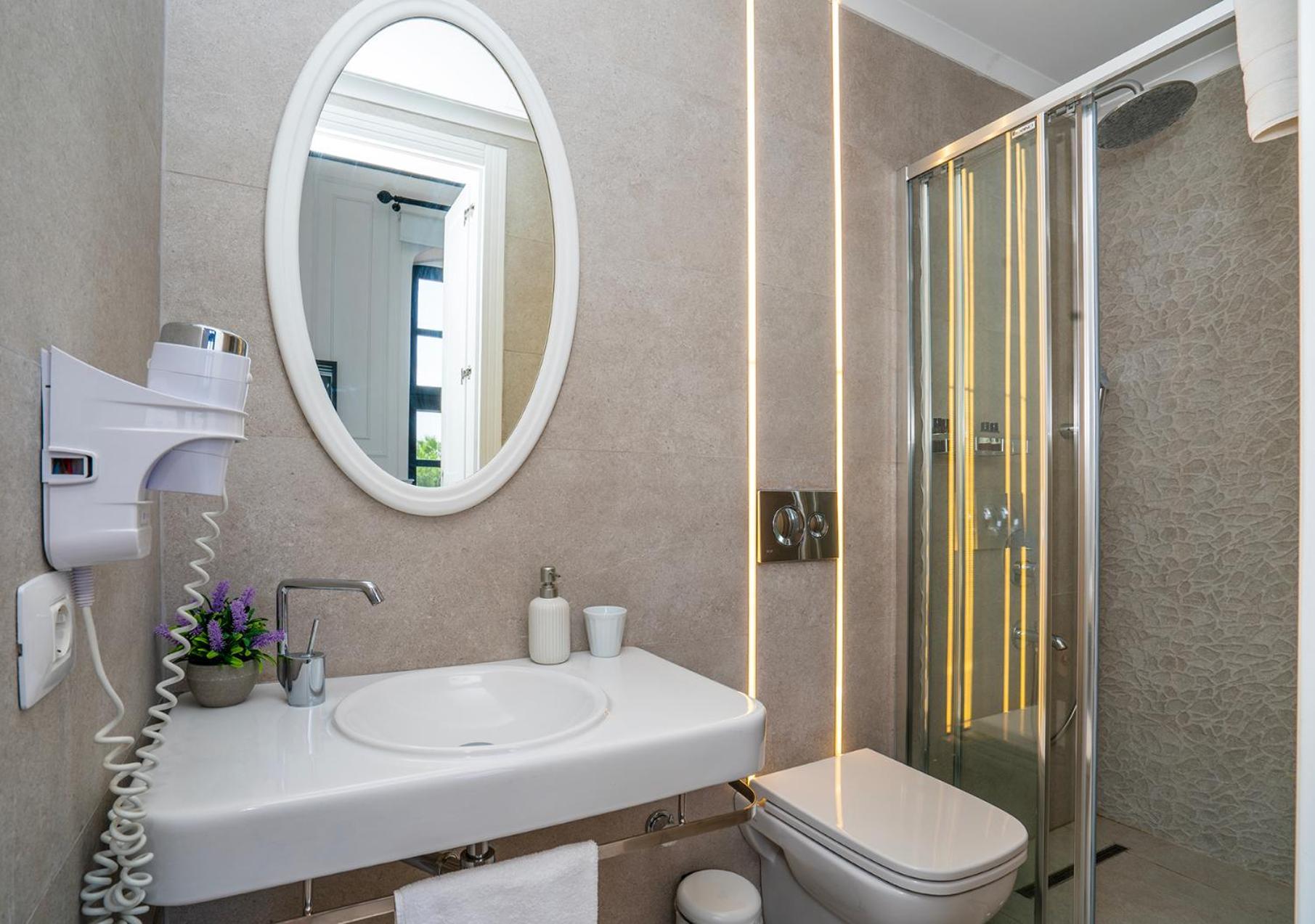 Siyah Lale Cunda 1841 (Adults Only) Hotel Аявали Екстериор снимка