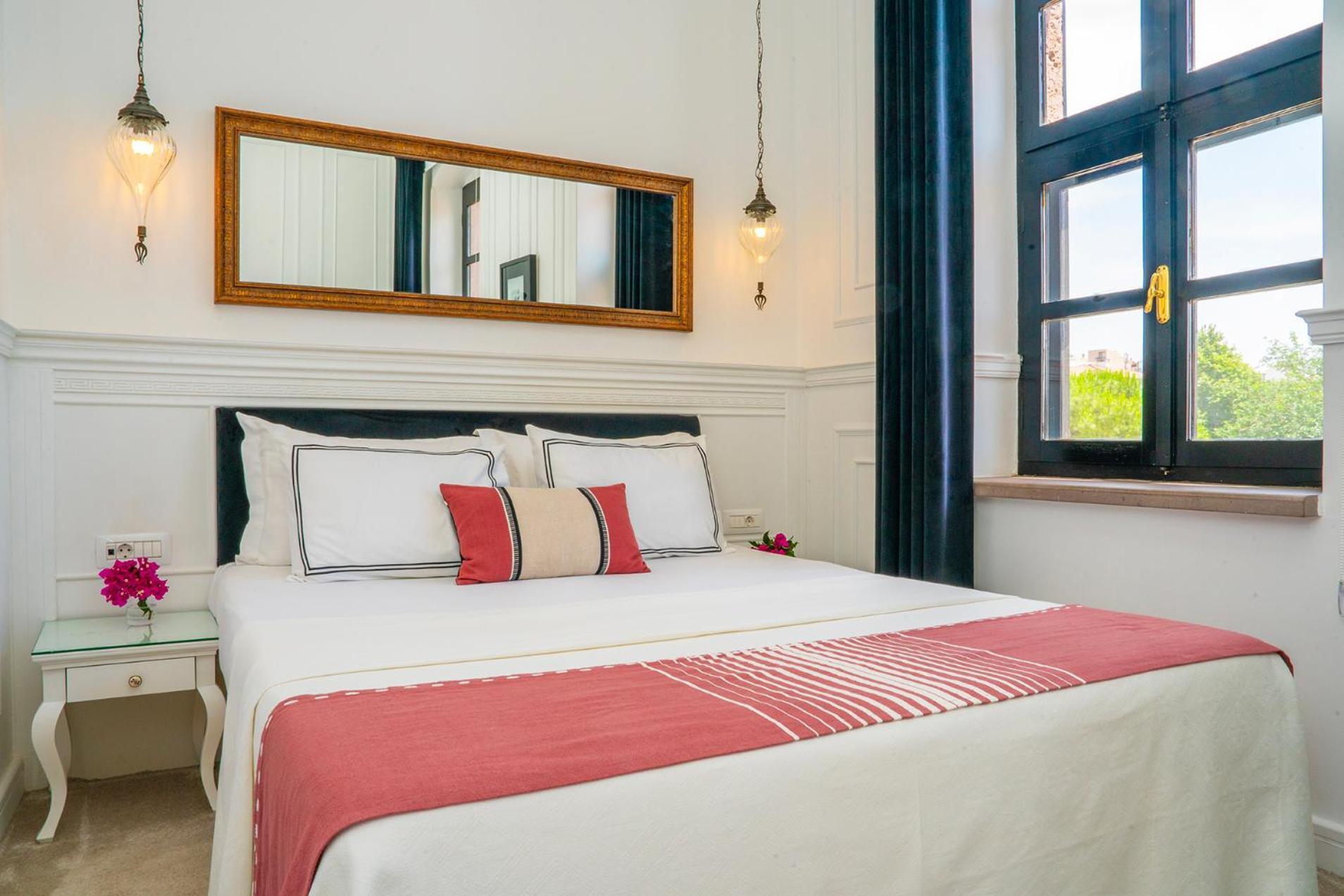 Siyah Lale Cunda 1841 (Adults Only) Hotel Аявали Екстериор снимка