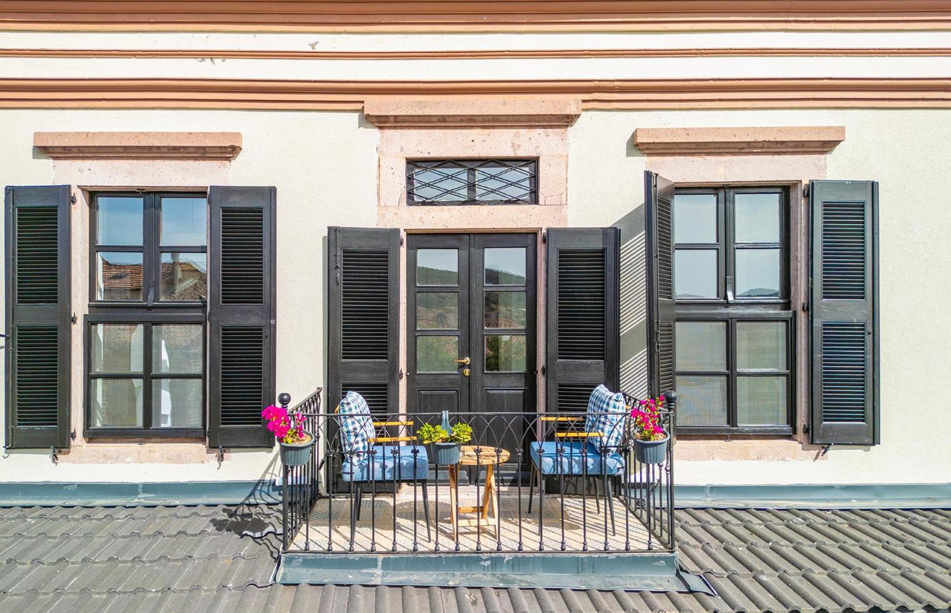 Siyah Lale Cunda 1841 (Adults Only) Hotel Аявали Екстериор снимка
